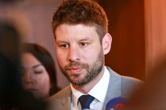 simecka kritizuje fica za pohrdanie parlamentom z vyboru pred europskym samitom podla marcinkovej zbabelo usiel