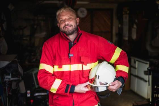 silvester na chate pozor na ohen prskavky aj ohnostroje