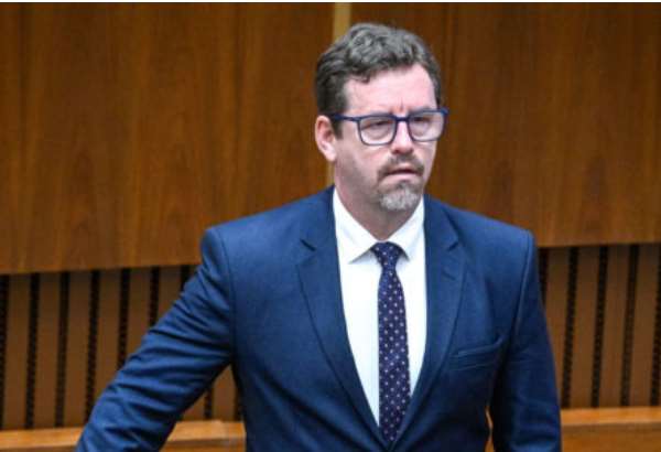 tri stihacky f 16 pristali na vojenskom letisku v kuchyni slovensko ich ma uz desat