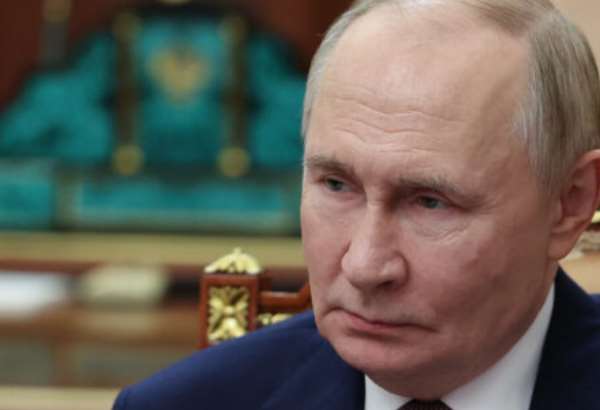 putin udajne nechce uzavriet dohodu bez uzemia a hlada moznosti ako prinutit ukrajinu k ustupkom